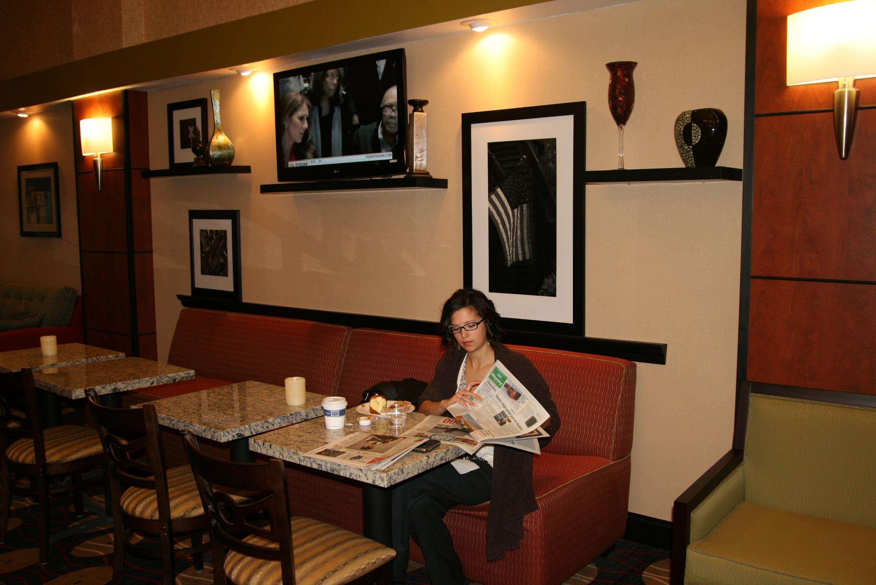 Hampton Inn & Suites Kansas City-Merriam Restaurante foto
